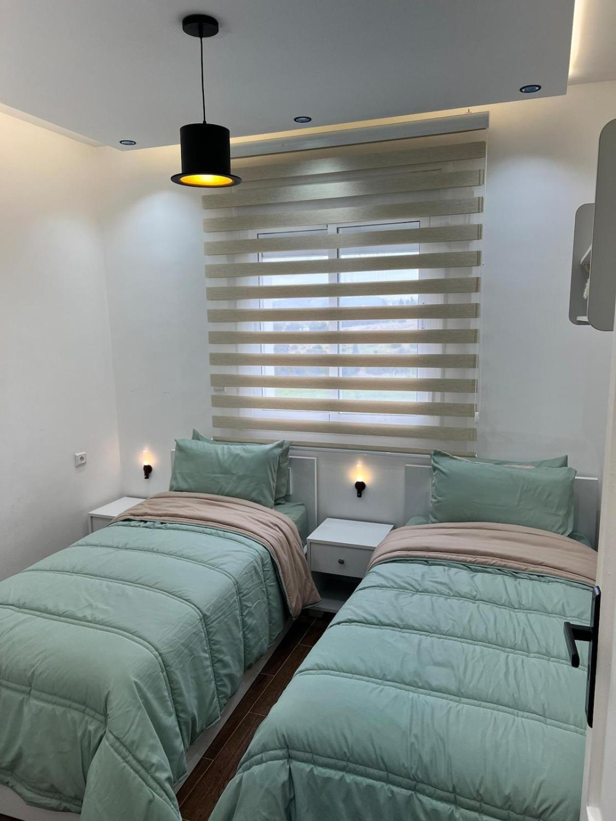 Appartement Appt A 10 Minutes De La Et 2 Minutes De L Aeroport